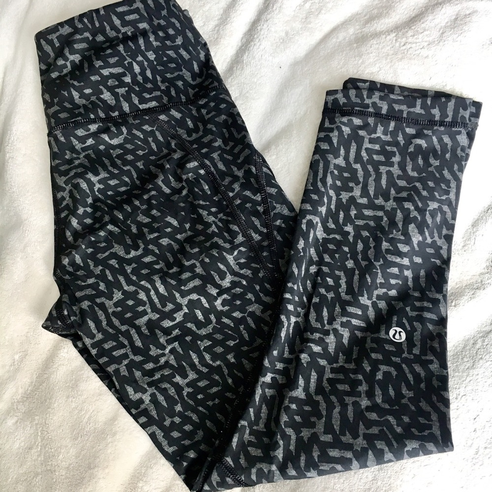 LULULEMON LEGGINGS